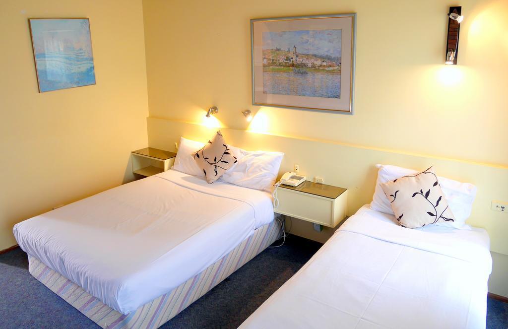 Glen Inn Glen Waverley Ngoại thất bức ảnh